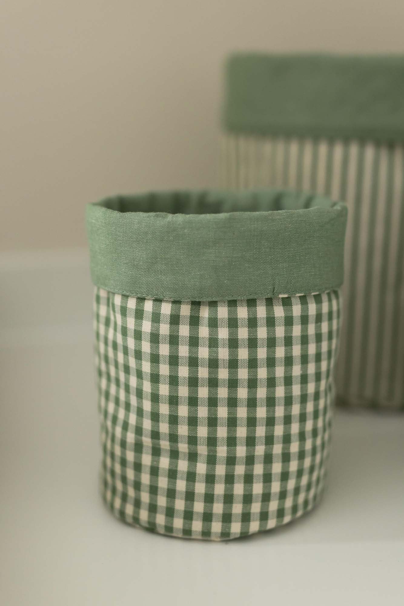 Small reversible basket
