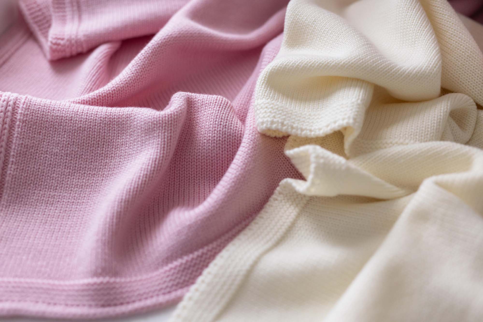 Copertina in lana vergine rosa