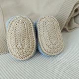 Scarpine all'uncinetto celeste