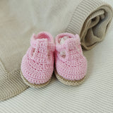 Scarpine all'uncinetto rosa