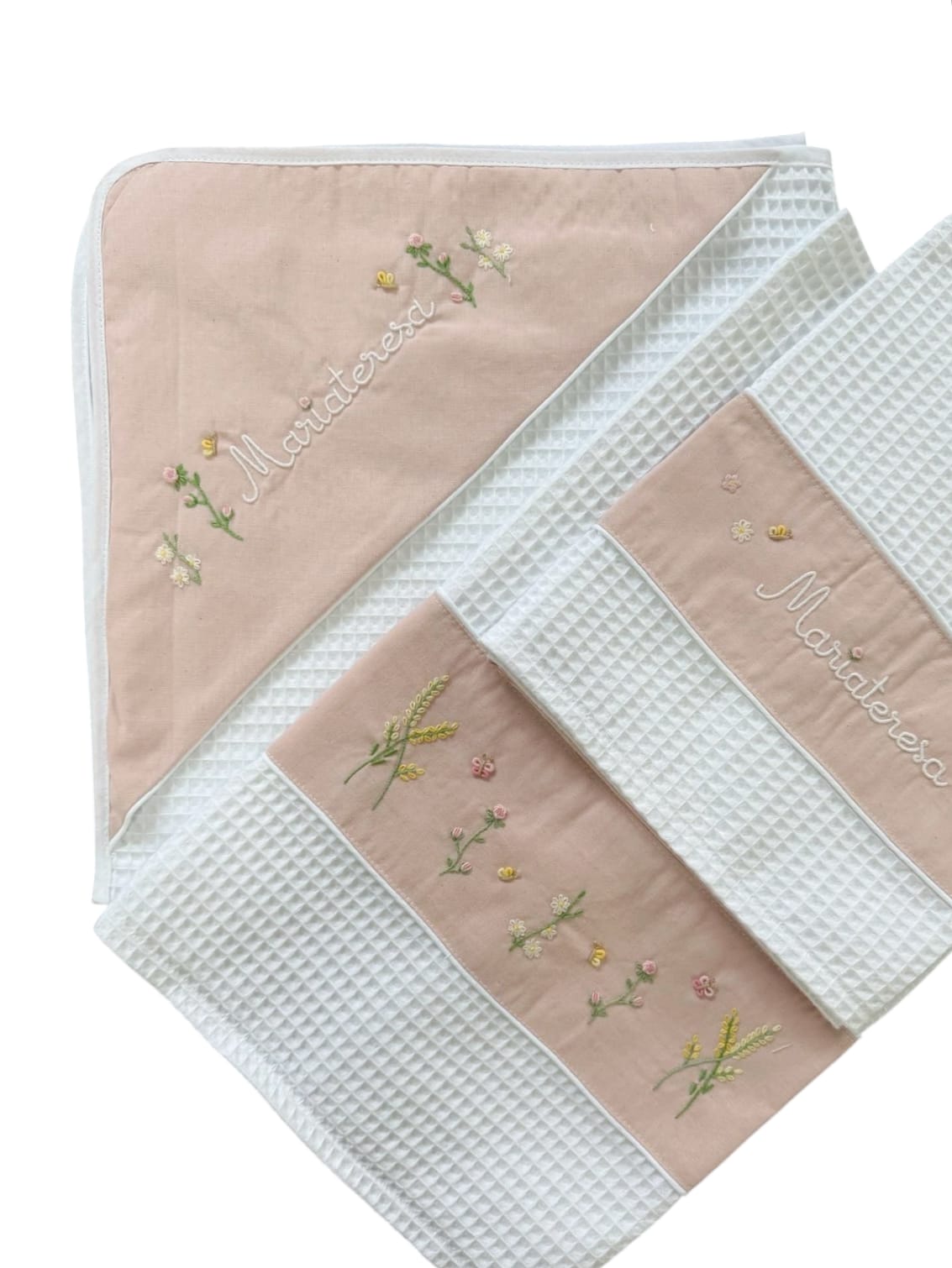 Set asciugamani ed accappatoio nido d'ape campo fiorito