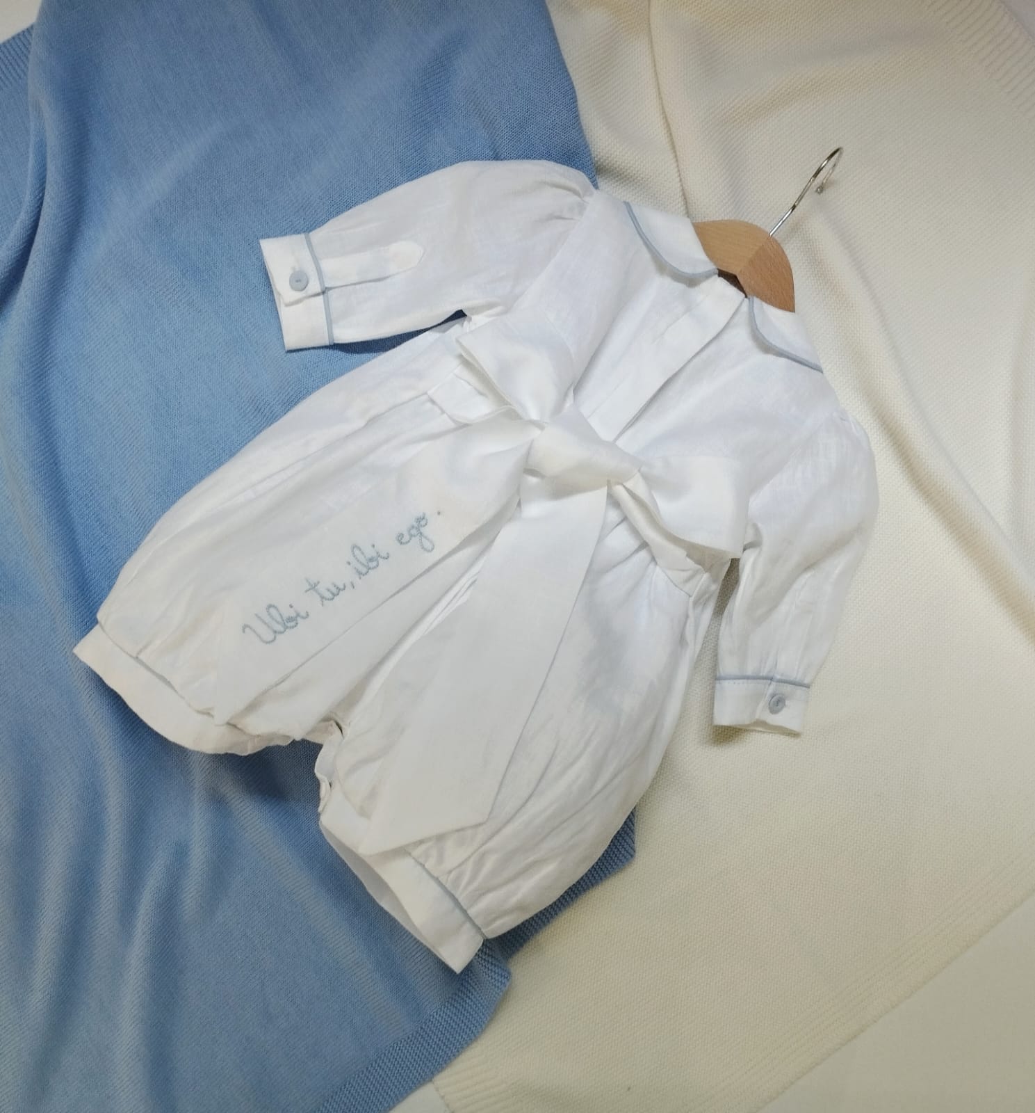 Pagliaccetto Battesimale con punto smock in lino