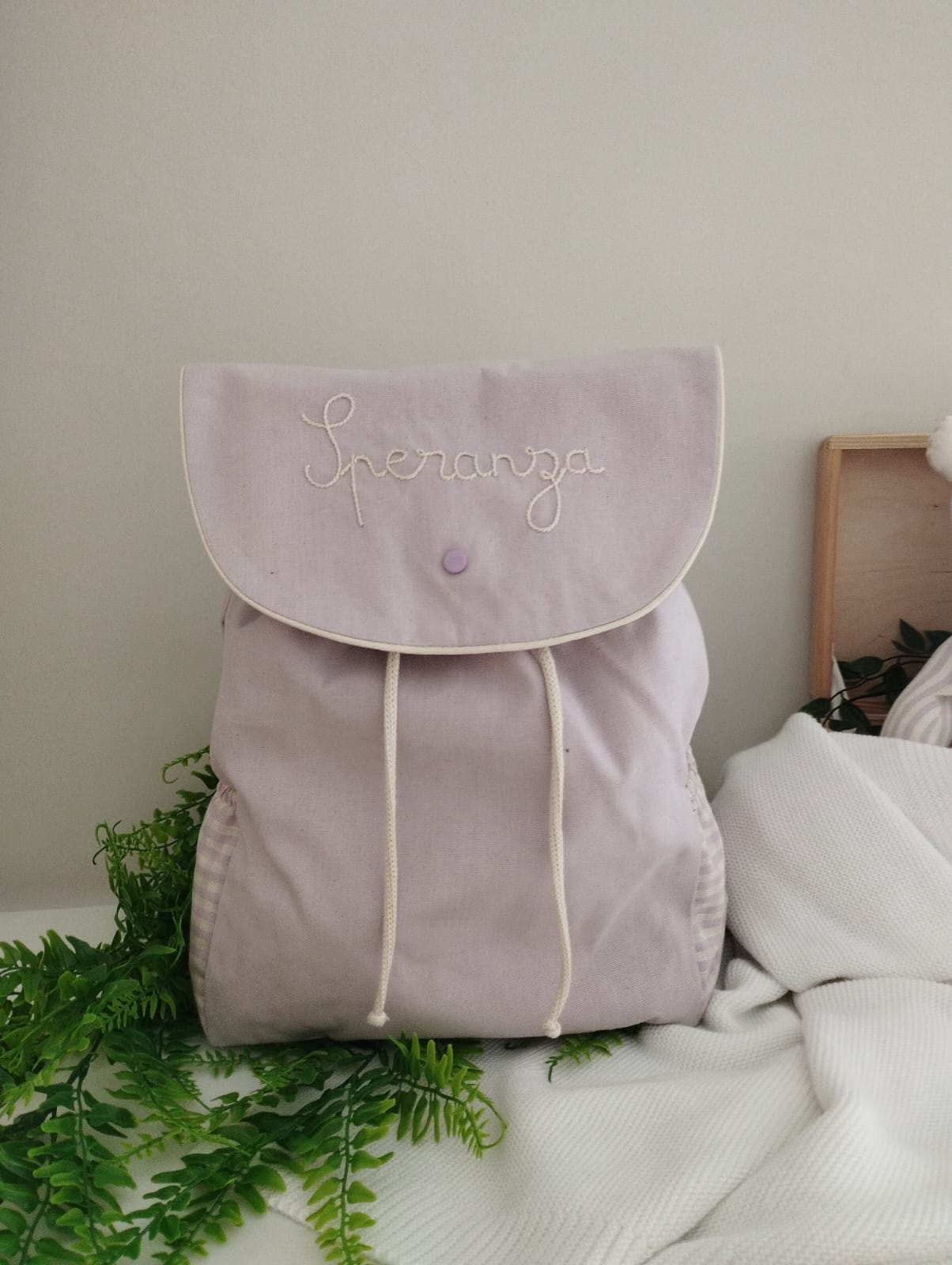 Zaino con tasche laterali lilla